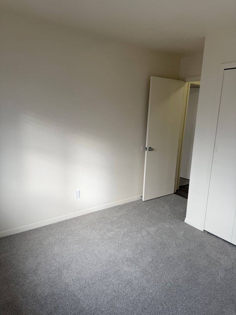 807 Three Meadows Dr, Perrysburg, OH 43551 - Apartment for Rent - Image 8