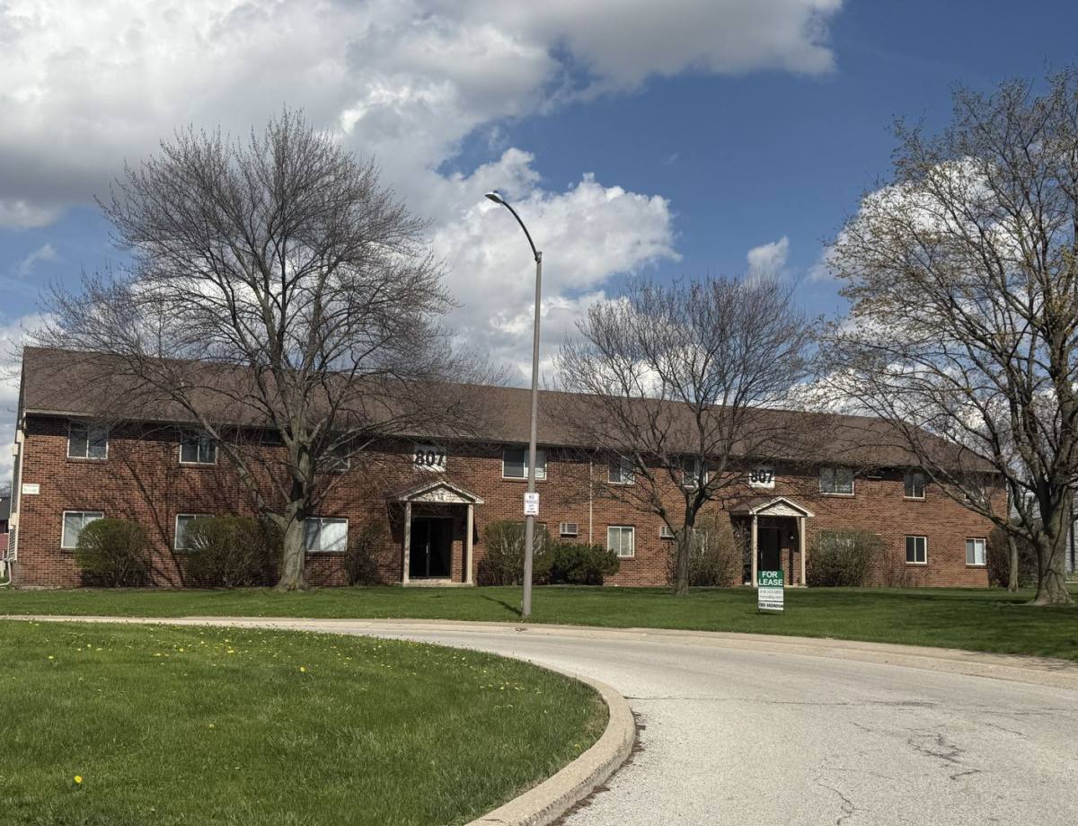 Apartment for rent at 807 Three Meadows Dr, Perrysburg, OH 43551