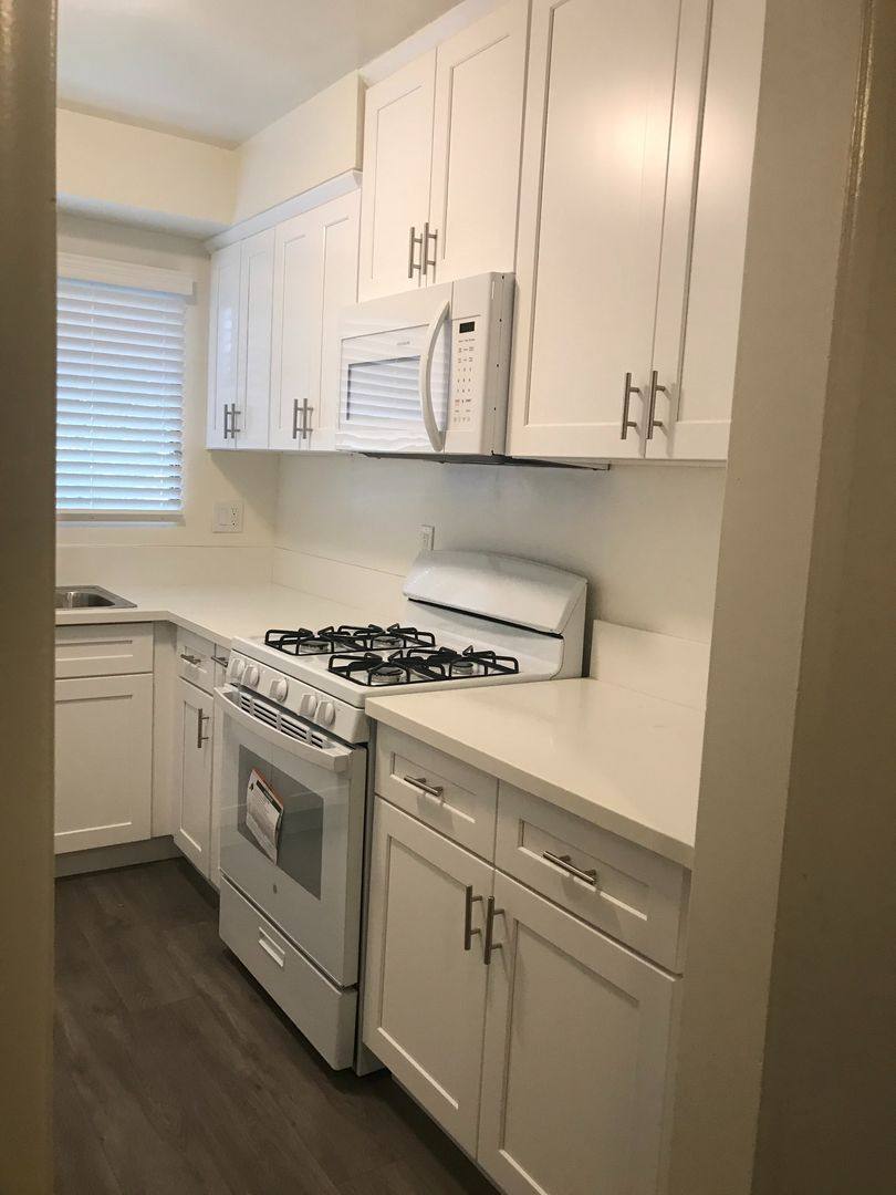 Apartment for rent at 10424-10425 Parr, Sunland, CA 91040