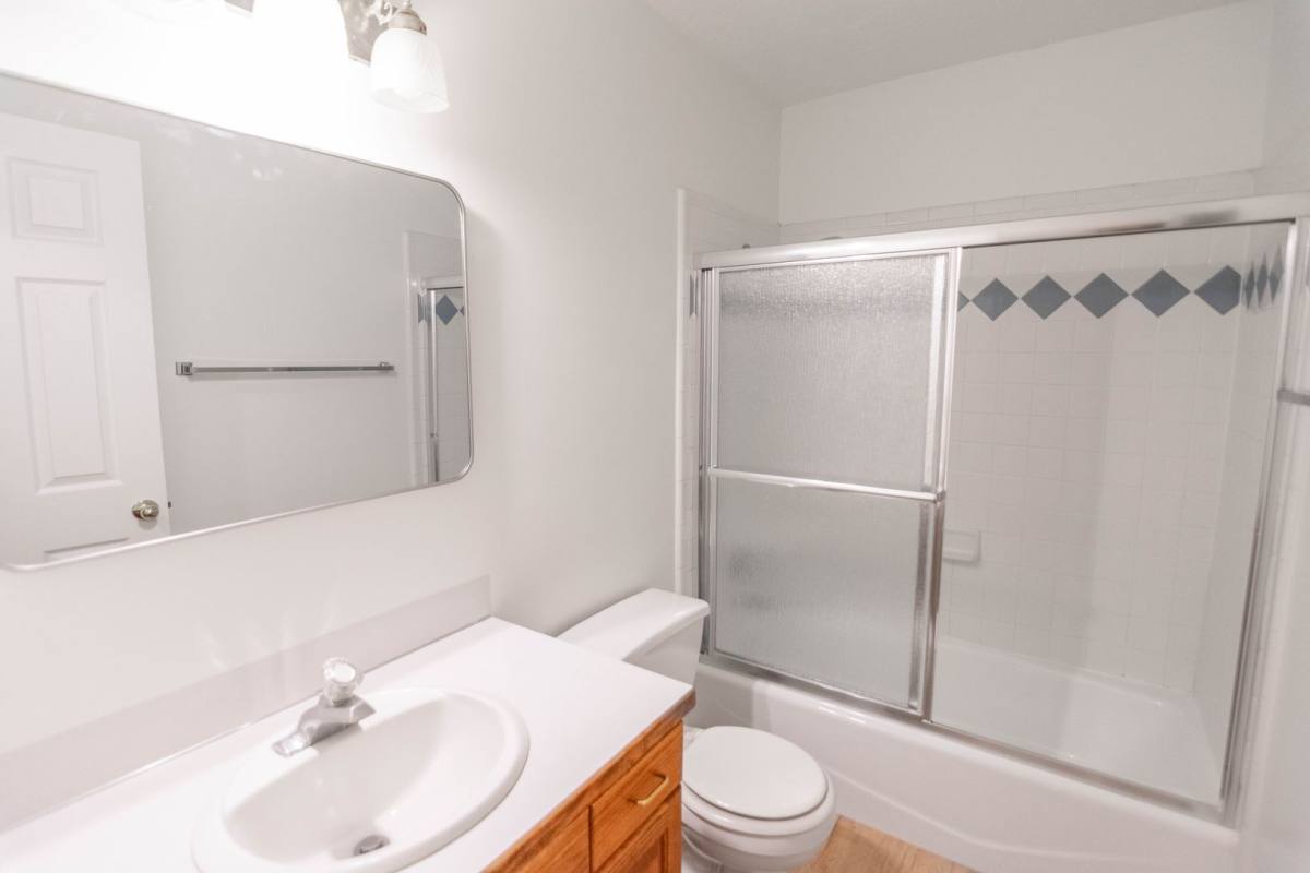 Apartment for rent at 1891 N Hillfield Rd, Layton, UT 84041