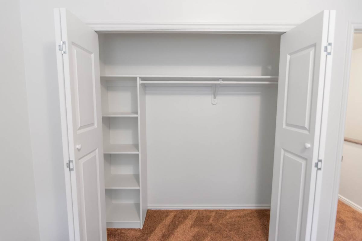 Apartment for rent at 1891 N Hillfield Rd, Layton, UT 84041