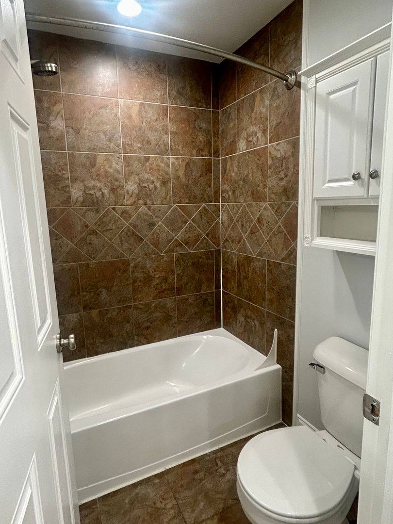 Apartment for rent at 703 Washtenaw Rd, Ypsilanti, MI 48197