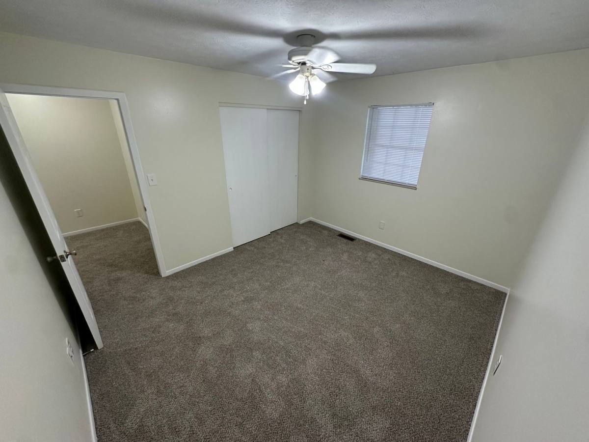 Townhouse for rent at 37 Campbell Dr, Parkersburg, WV 26104