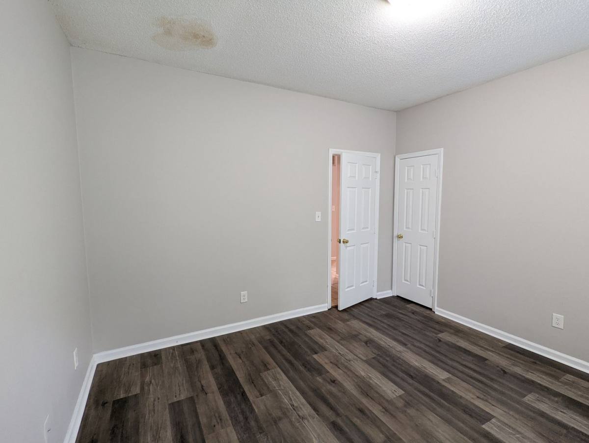 Apartment for rent at 706 Sykes St, Chapel Hill, NC 27516