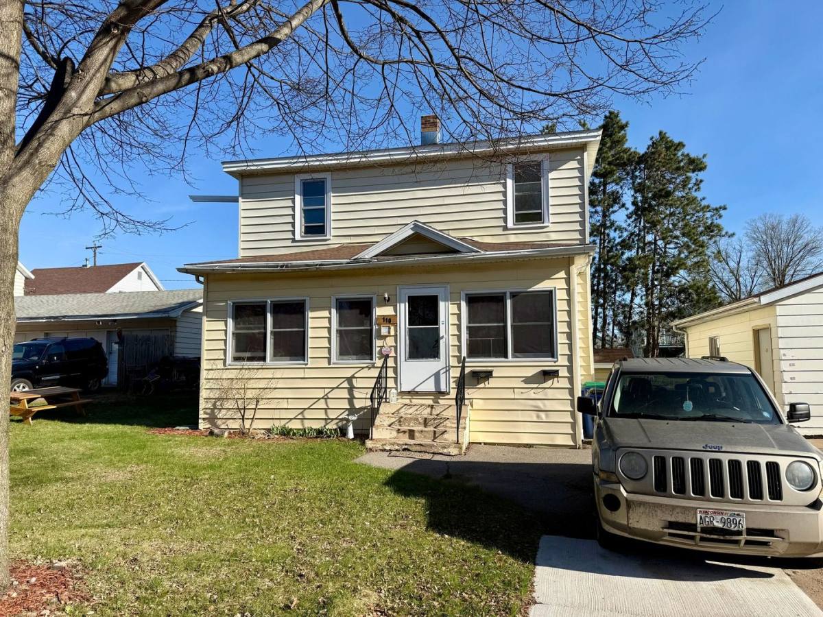 Apartment for rent at 110 Adrian St, Wausau, WI 54401