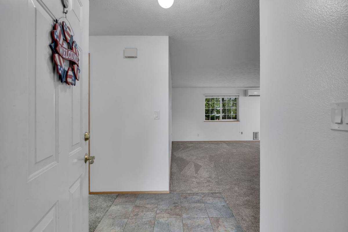 House for rent at 8011 116th St E, Puyallup, WA 98373