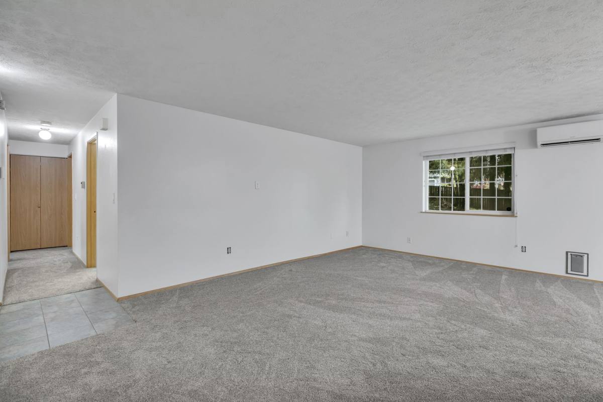 House for rent at 8011 116th St E, Puyallup, WA 98373