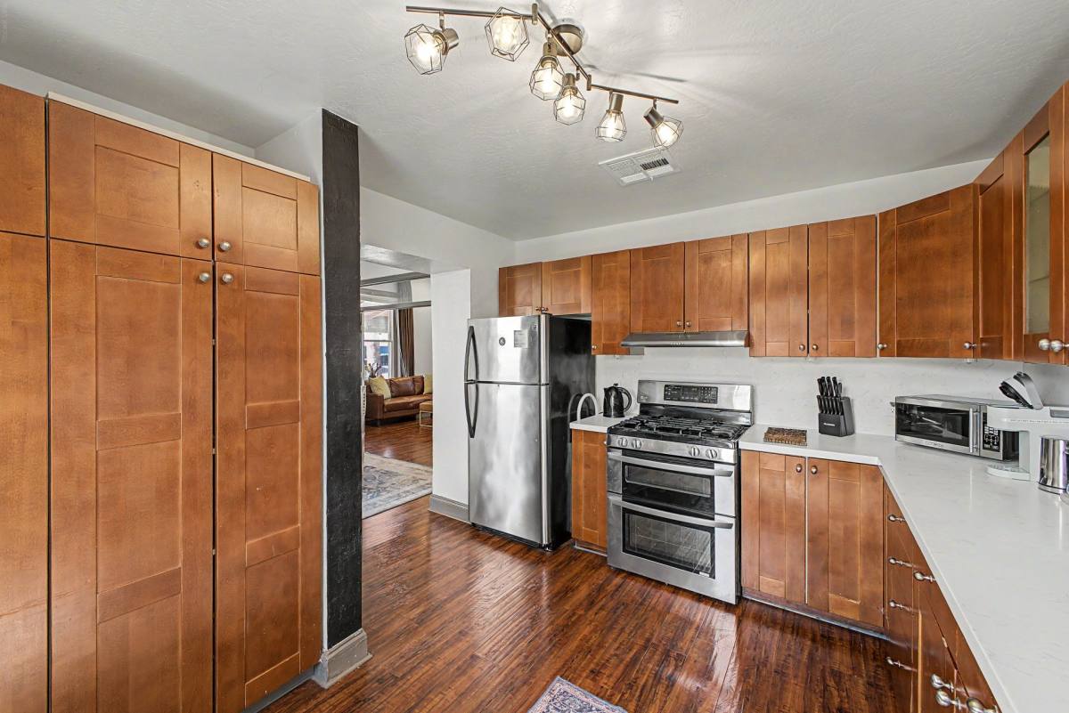 Apartment for rent at 1150 E Pierce St #1, Phoenix, AZ 85006