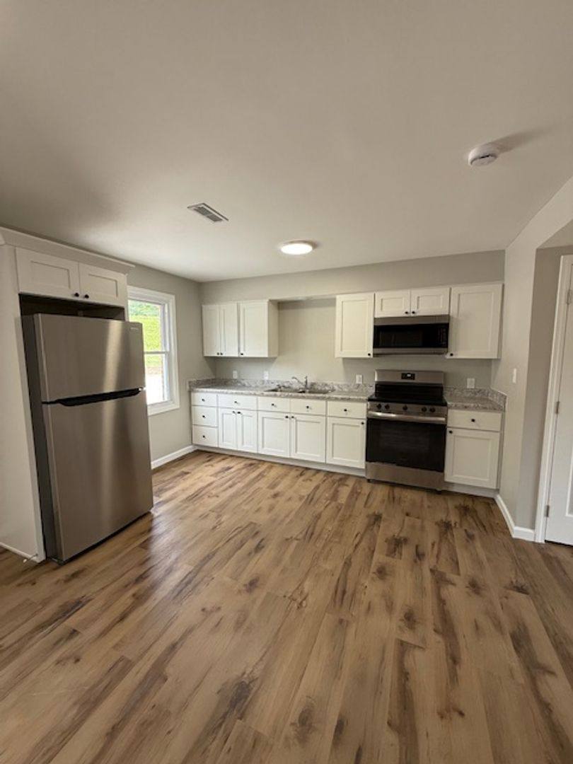 Apartment for rent at 2834 Independence St, Cape Girardeau, MO 63701