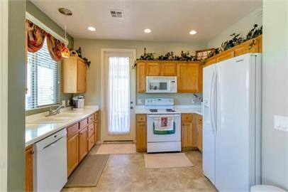 House for rent at 3241 E Fourteen Fairway Dr, Washington, UT 84780