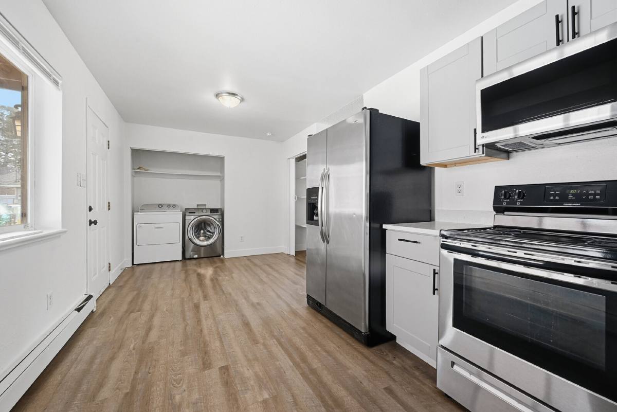 Apartment for rent at 1164 Yosemite St #1B, Denver, CO 80247
