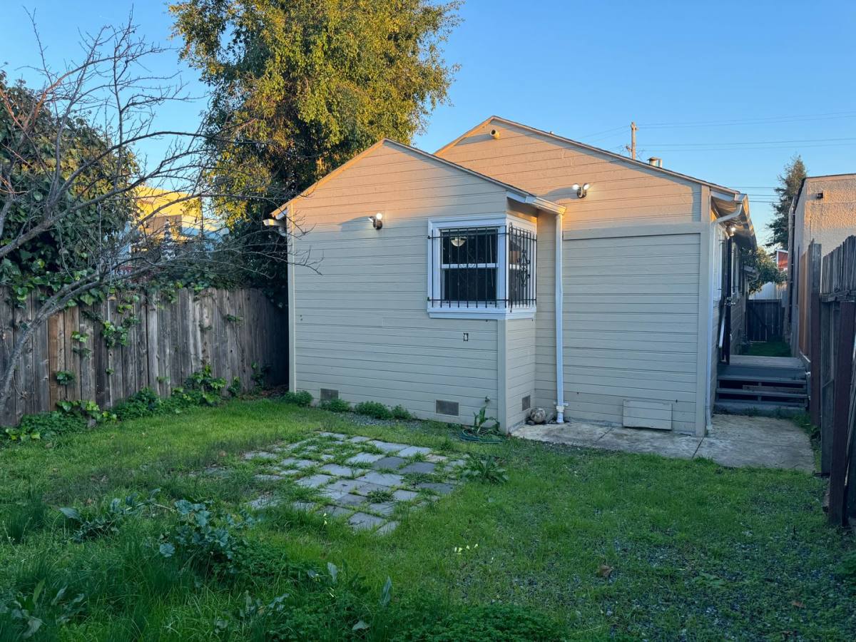 House for rent at 3215 Star Ave, Oakland, CA 94619