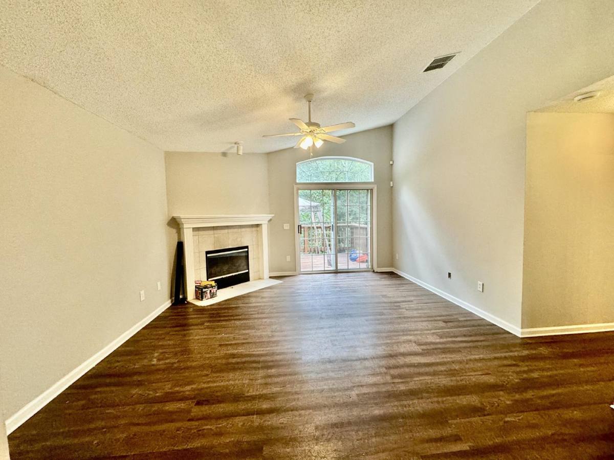 House for rent at 12295 Sumter Square Dr E, Jacksonville, FL 32218