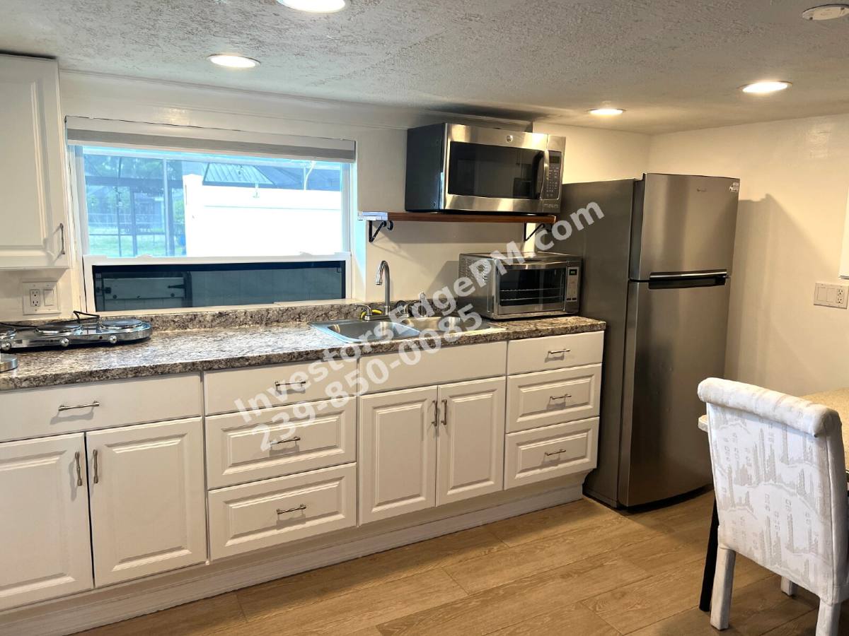 Apartment for rent at 1148 Harbor Dr #2, North Fort Myers, FL 33917