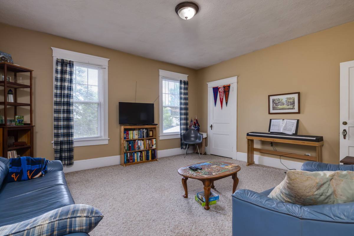 Apartment for rent at 291-B Newman Ave, Harrisonburg, VA 22801