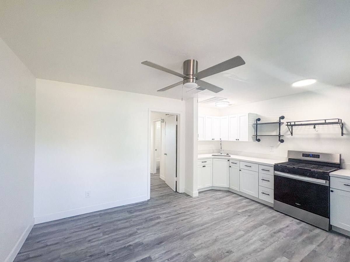 Apartment for rent at 3636 E Verde Lane, Phoenix, AZ 85018