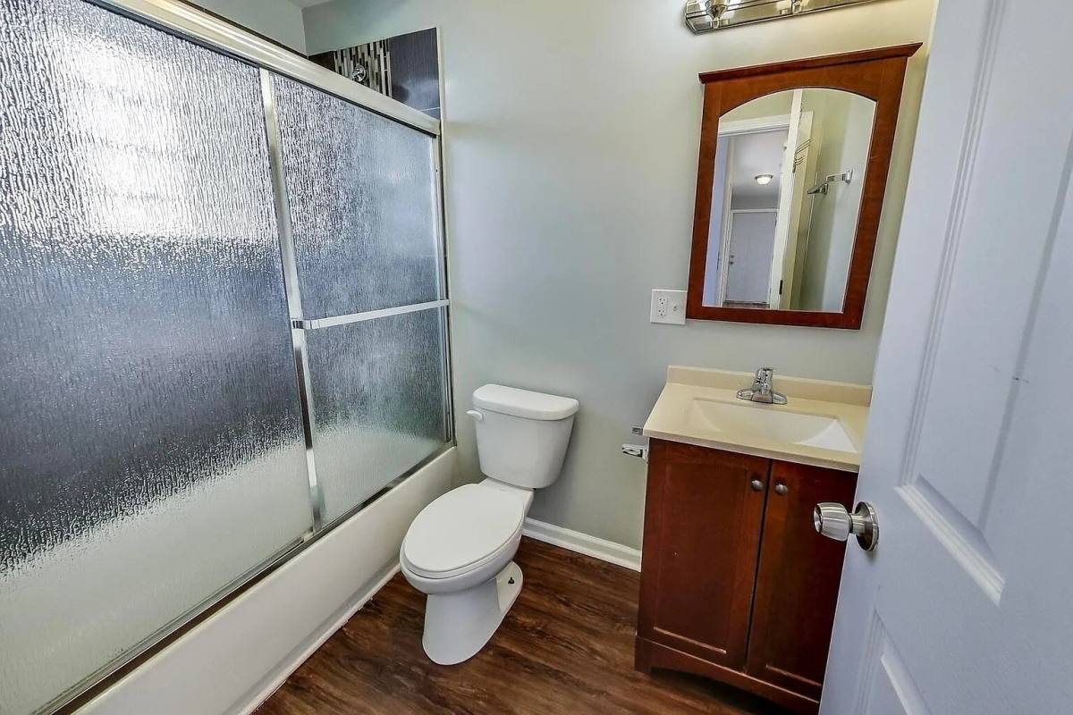 Apartment for rent at 1525 W 17th St #4, Chicago, IL 60608
