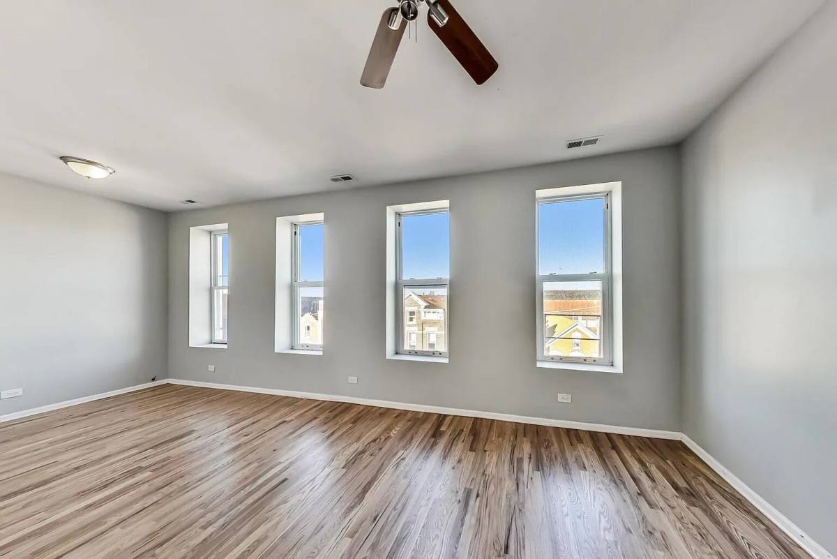 Apartment for rent at 1525 W 17th St #4, Chicago, IL 60608