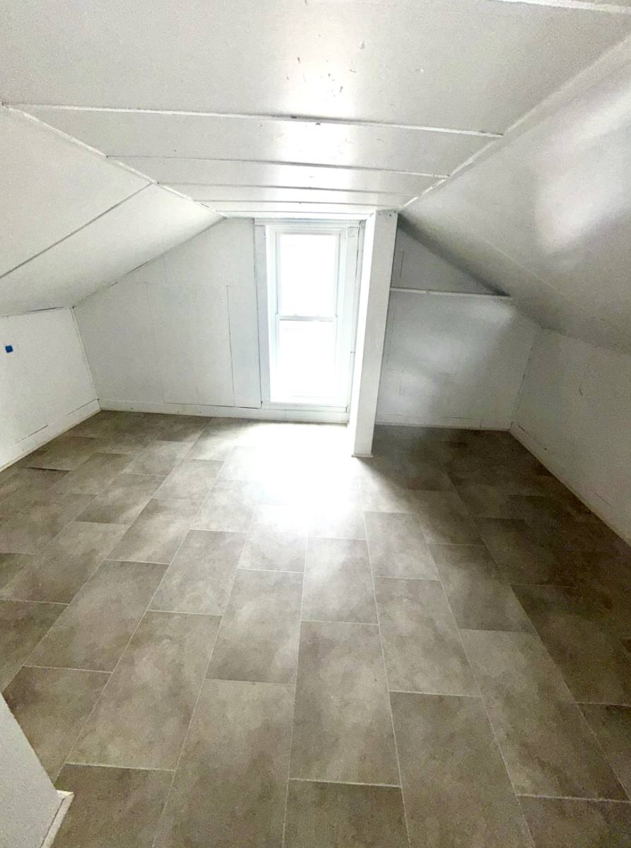 House for rent at 912 Pleasant St, Saginaw, MI 48602