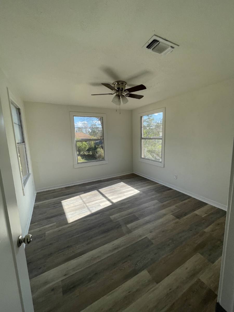 House for rent at 807 Kings Rd, Leesville, LA 71446