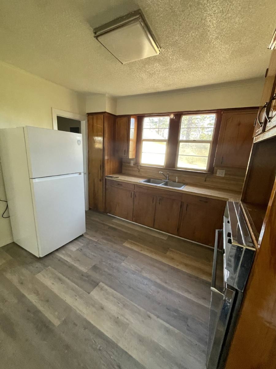 House for rent at 807 Kings Rd, Leesville, LA 71446