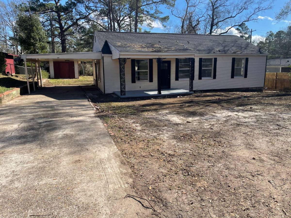 House for rent at 807 Kings Rd, Leesville, LA 71446