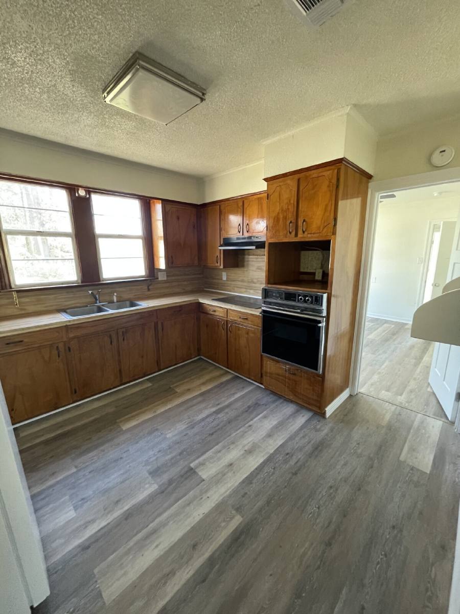 House for rent at 807 Kings Rd, Leesville, LA 71446