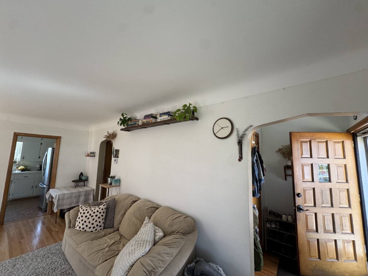 House for rent at 1605 Merrill St, Saint Paul, MN 55108