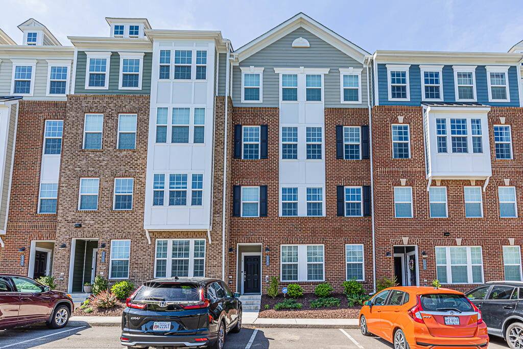Condo for rent at 4361 Saunders Station Loop, Henrico, VA 23233