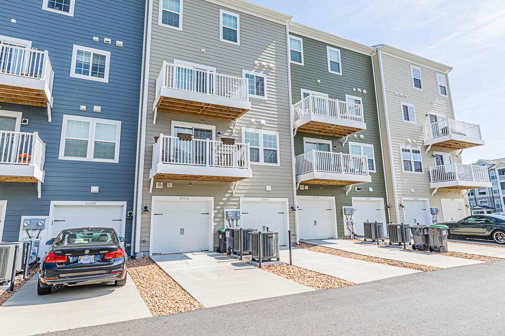 Condo for rent at 4361 Saunders Station Loop, Henrico, VA 23233