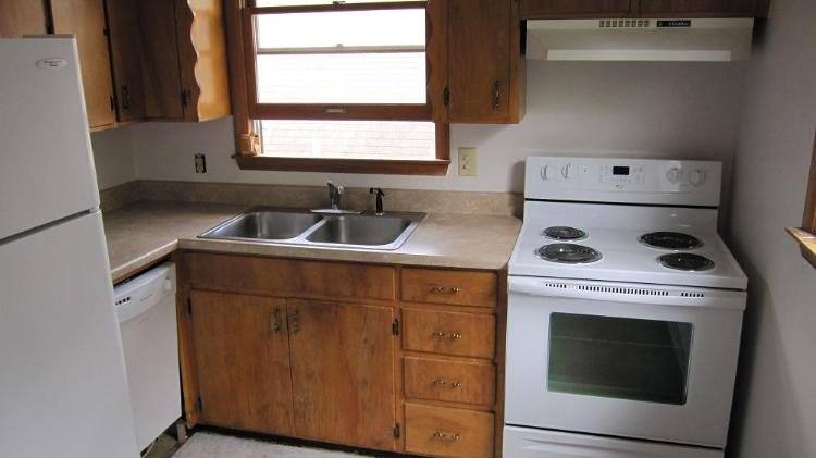 Apartment for rent at 481 Pocahontas Ave #B, Ronceverte, WV 24970