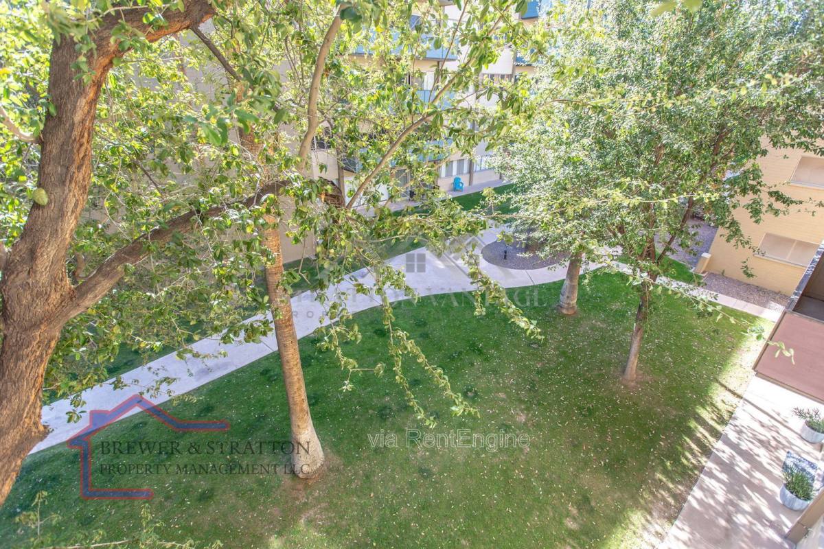 Condo for rent at 351 E Thomas Rd #D305, Phoenix, AZ 85012