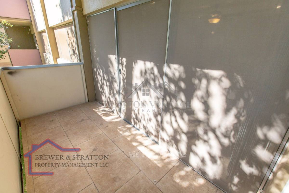 Condo for rent at 351 E Thomas Rd #D305, Phoenix, AZ 85012