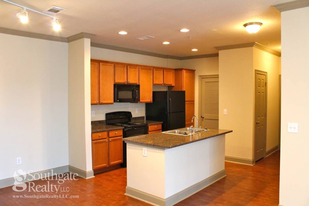 Apartment for rent at 155 Cross Creek Parkway, Hattiesburg, MS 39402