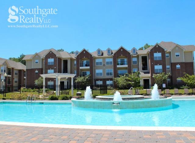 Apartment for rent at 155 Cross Creek Parkway, Hattiesburg, MS 39402