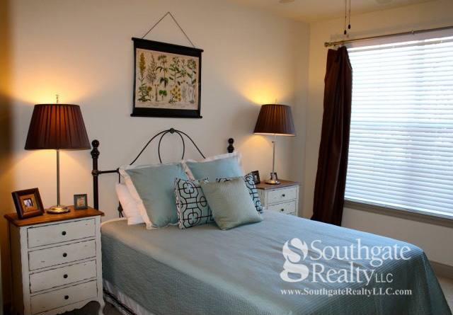 Apartment for rent at 155 Cross Creek Parkway, Hattiesburg, MS 39402