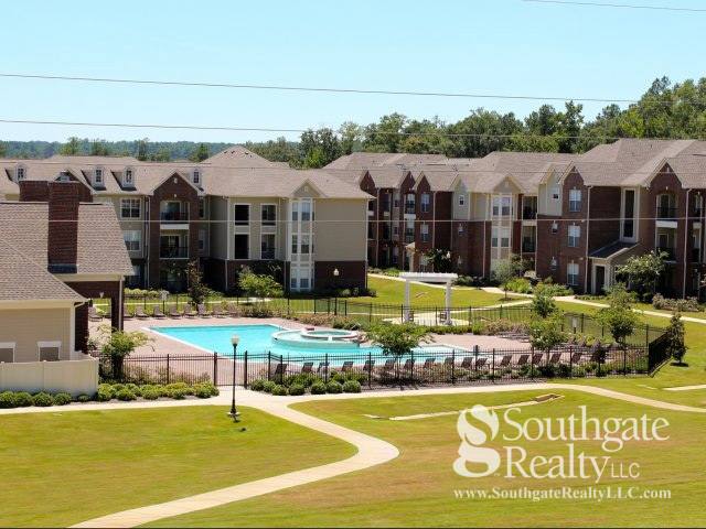 Apartment for rent at 155 Cross Creek Parkway, Hattiesburg, MS 39402