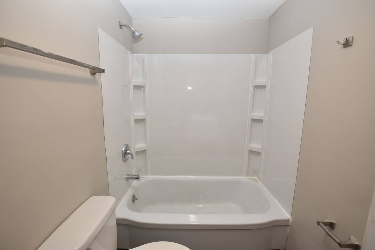 Apartment for rent at 434 W Lawrence, Mishawaka, IN 46545