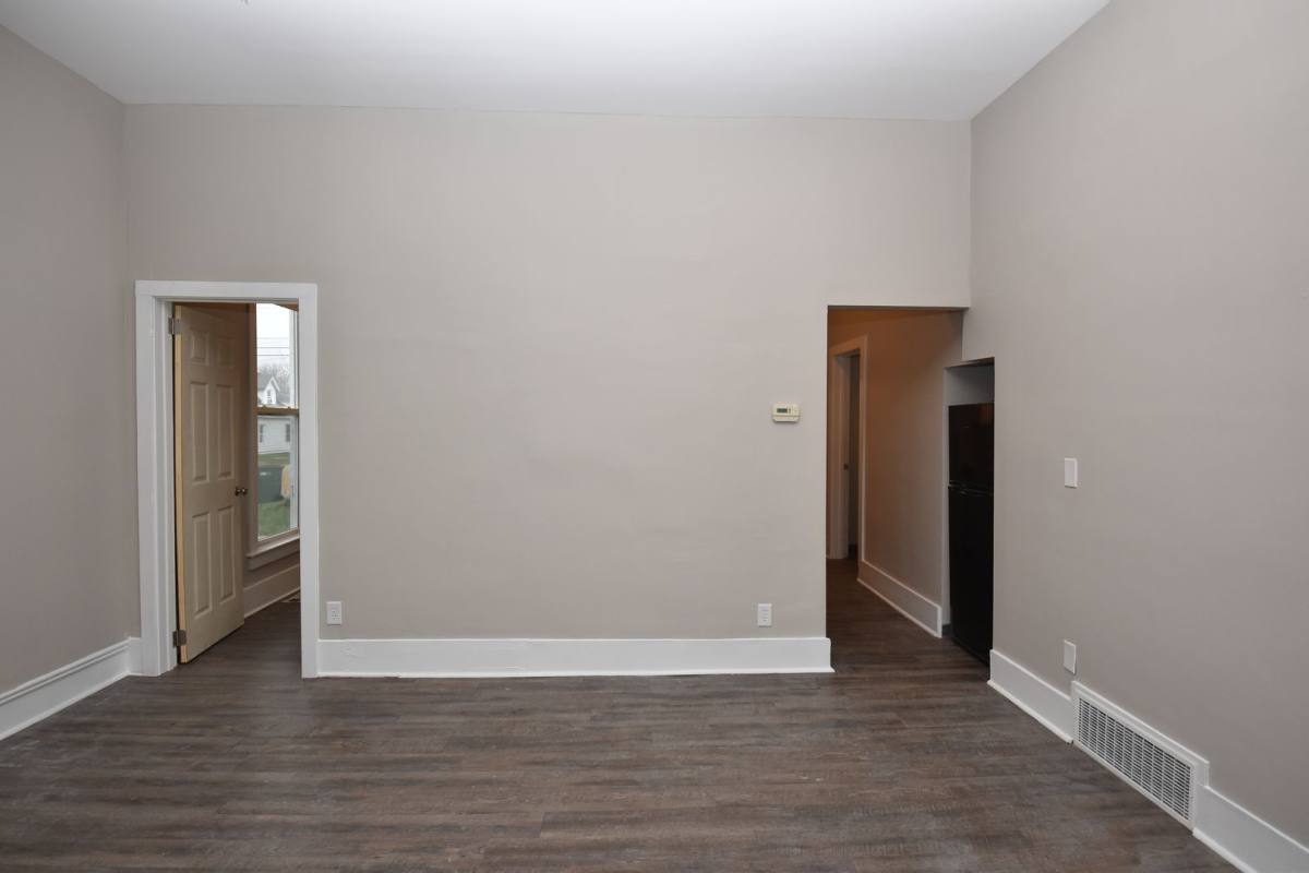 Apartment for rent at 434 W Lawrence, Mishawaka, IN 46545