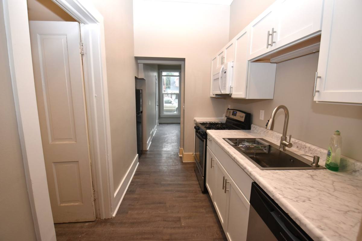 Apartment for rent at 434 W Lawrence, Mishawaka, IN 46545