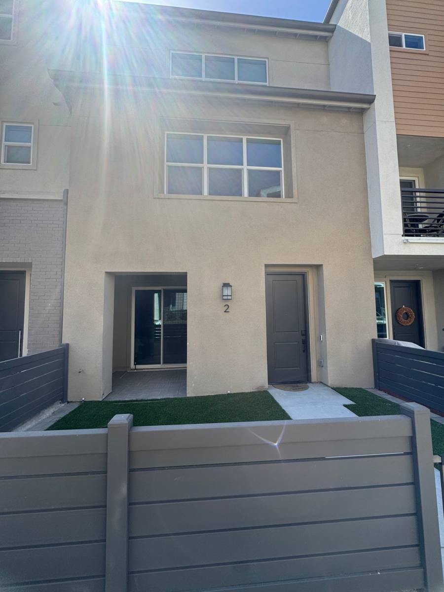 Townhouse for rent at 777 Abby Dr #2, Chula Vista, CA 91911