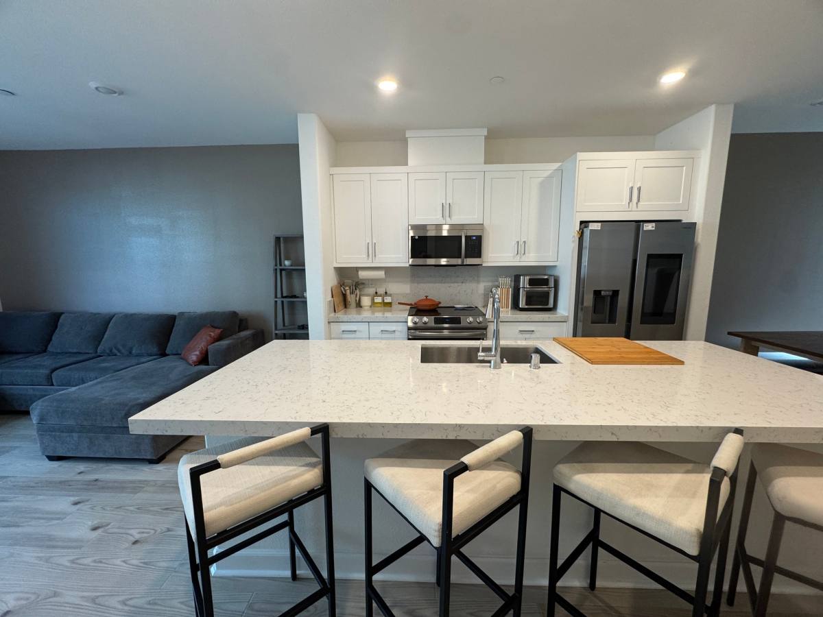 Townhouse for rent at 777 Abby Dr #2, Chula Vista, CA 91911