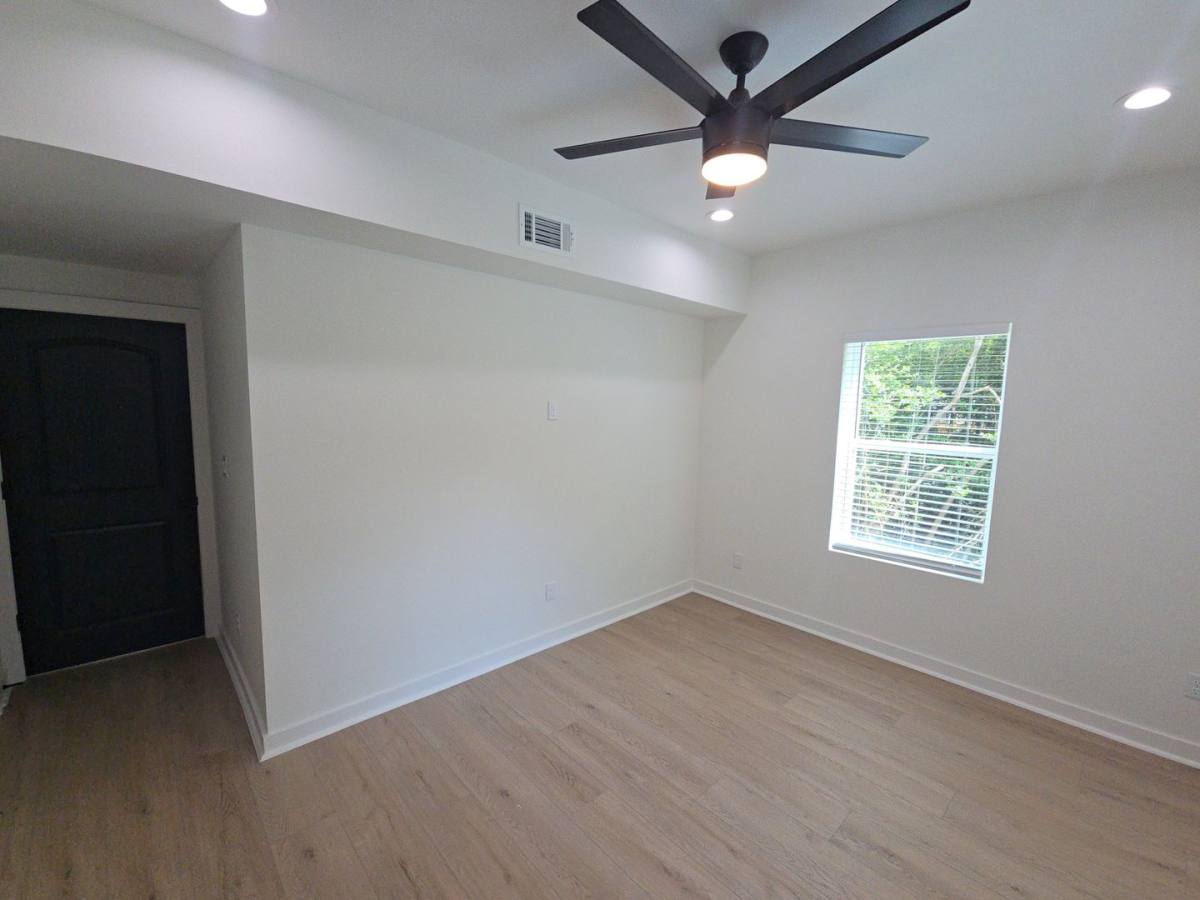 Apartment for rent at 8101 Venus St, Houston, TX 77088