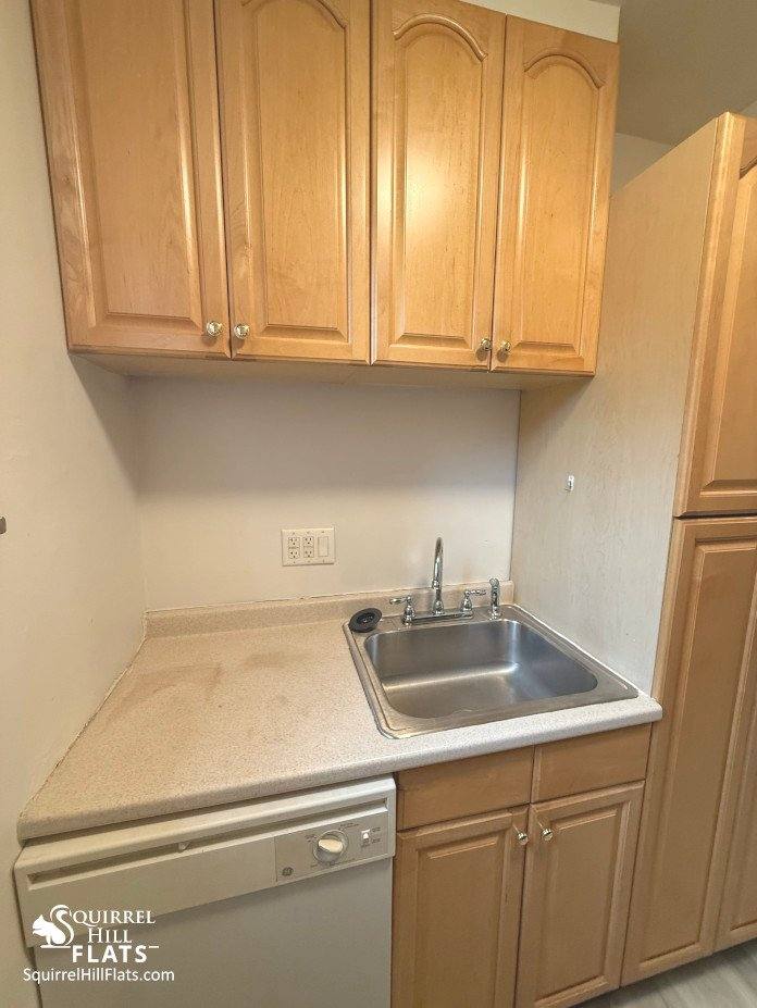 Apartment for rent at 5710 Phillips Ave #A1, Pittsburgh, PA 15217