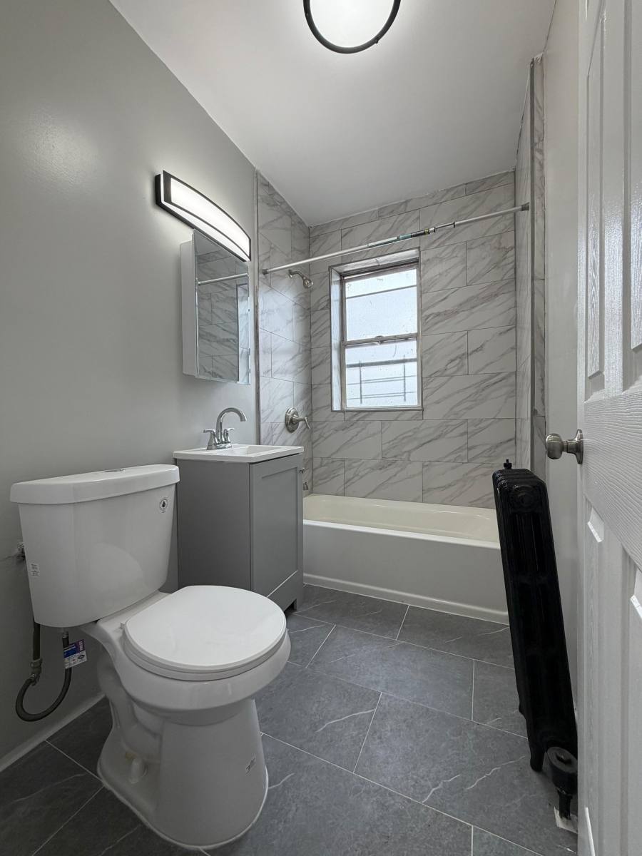 Apartment for rent at 645 Summer Ave, Newark, NJ 07104