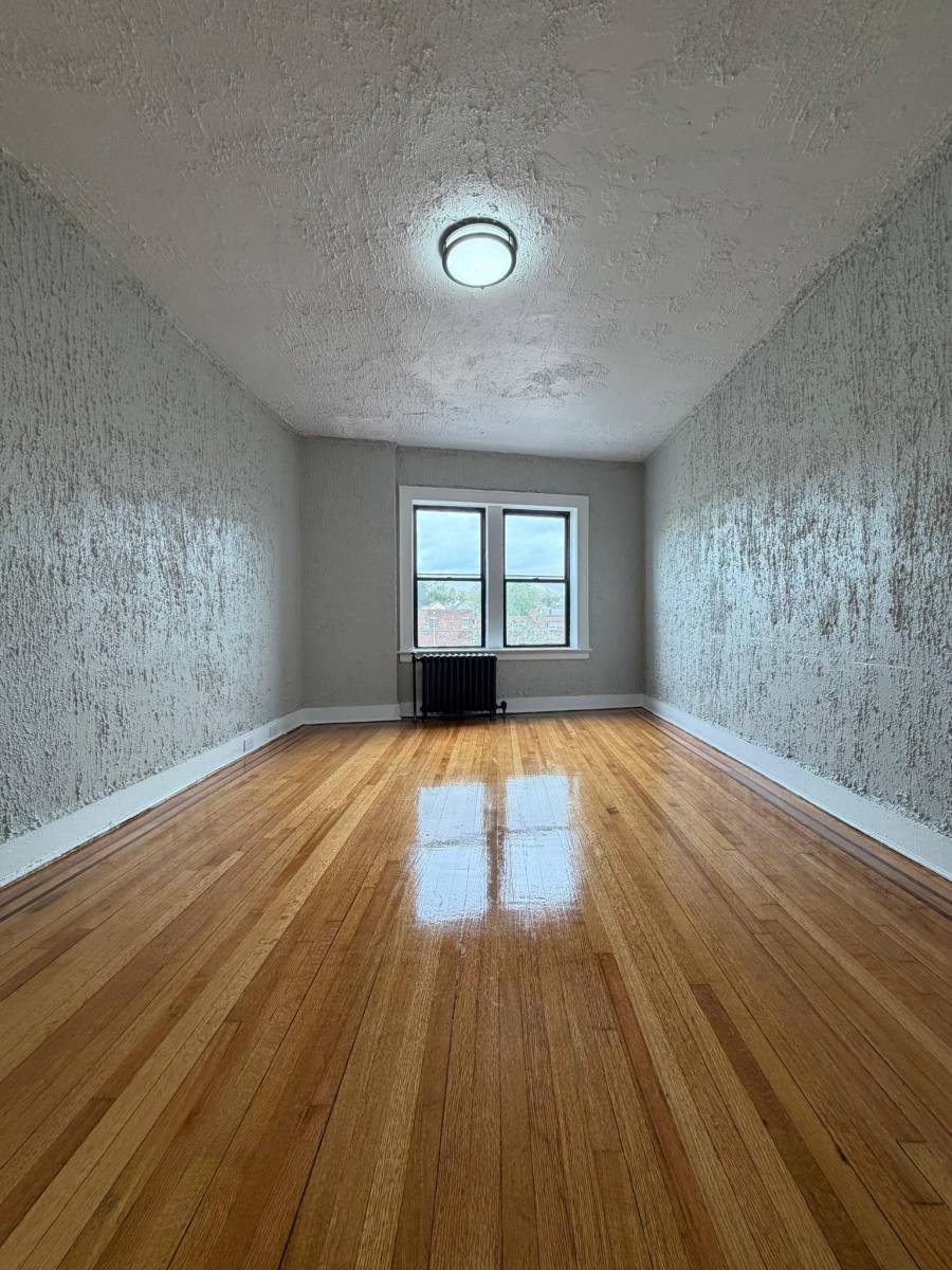 Apartment for rent at 645 Summer Ave, Newark, NJ 07104