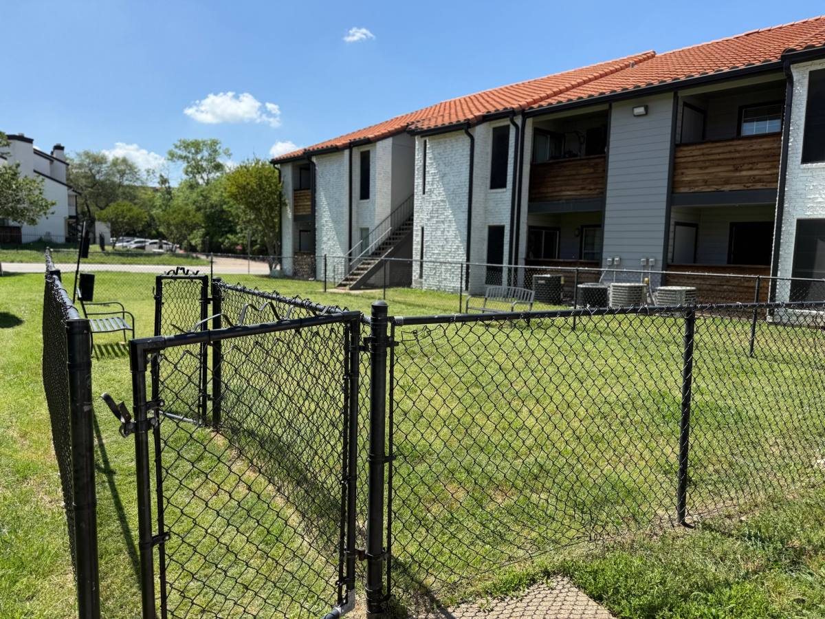 Apartment for rent at 390 Shady Lane Dr #250, Fort Worth, TX 76112