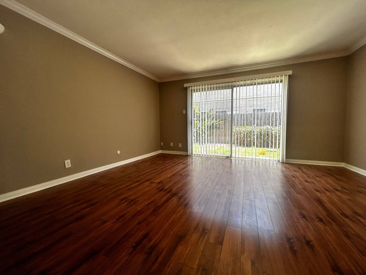 Apartment for rent at 344 S Arroyo Dr #G, San Gabriel, CA 91776