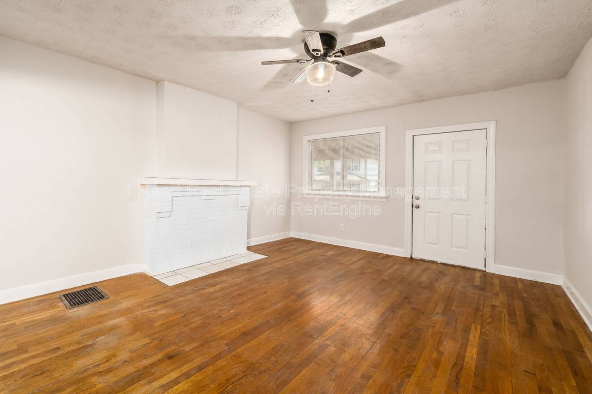 Apartment for rent at 32 Schultz Ave, Columbus, OH 43222