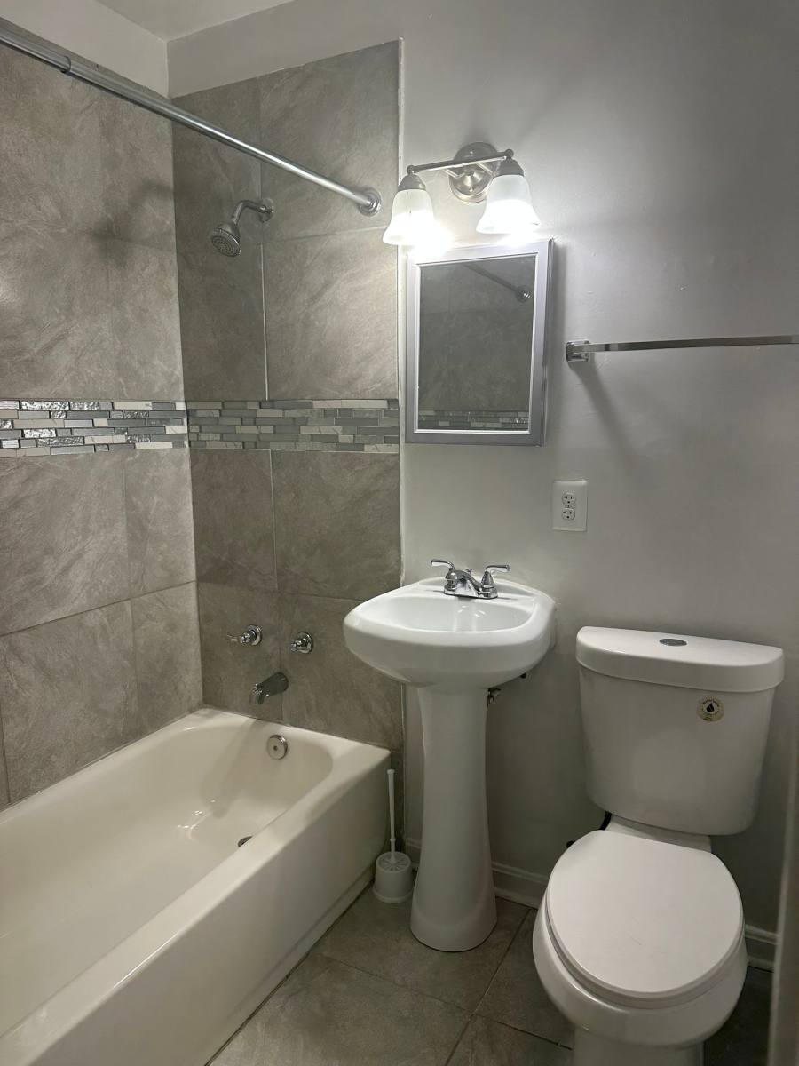 Townhouse for rent at 4037 Cedardale Rd, Baltimore, MD 21215